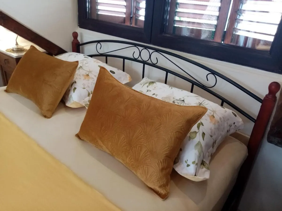 **** Gasthuis Apartments & Rooms Trogir Stars Free Parking Kroatië
