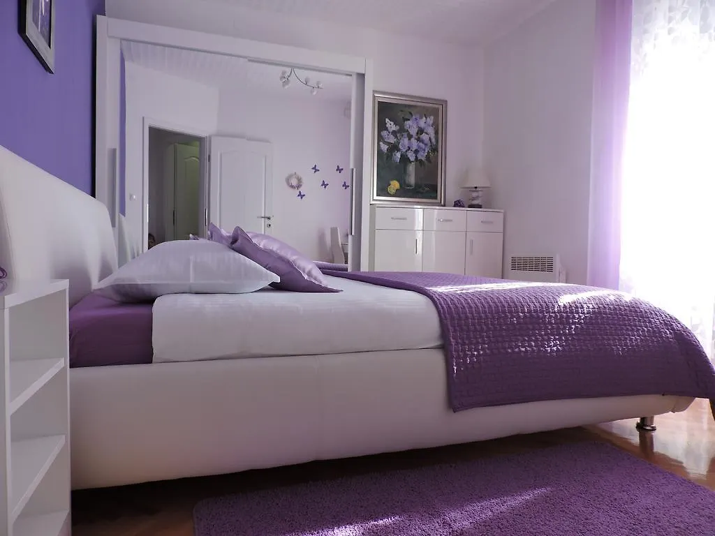 Gasthuis Apartments & Rooms Trogir Stars Free Parking
