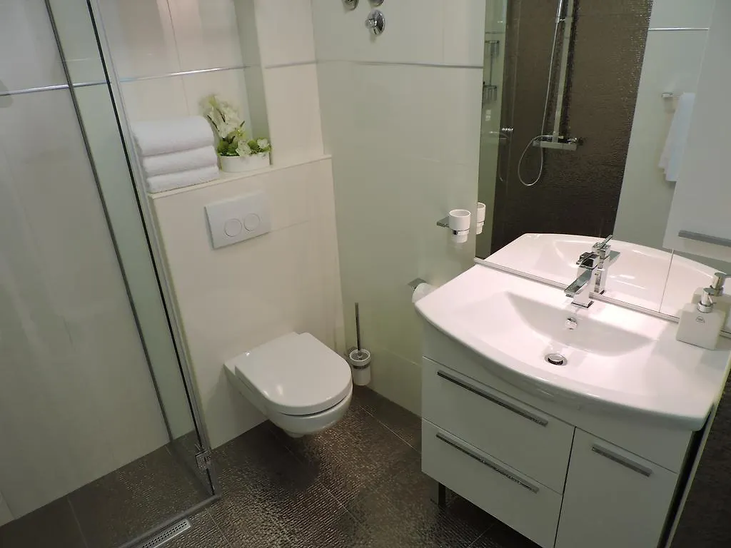 Apartments & Rooms Trogir Stars Free Parking 크로아티아